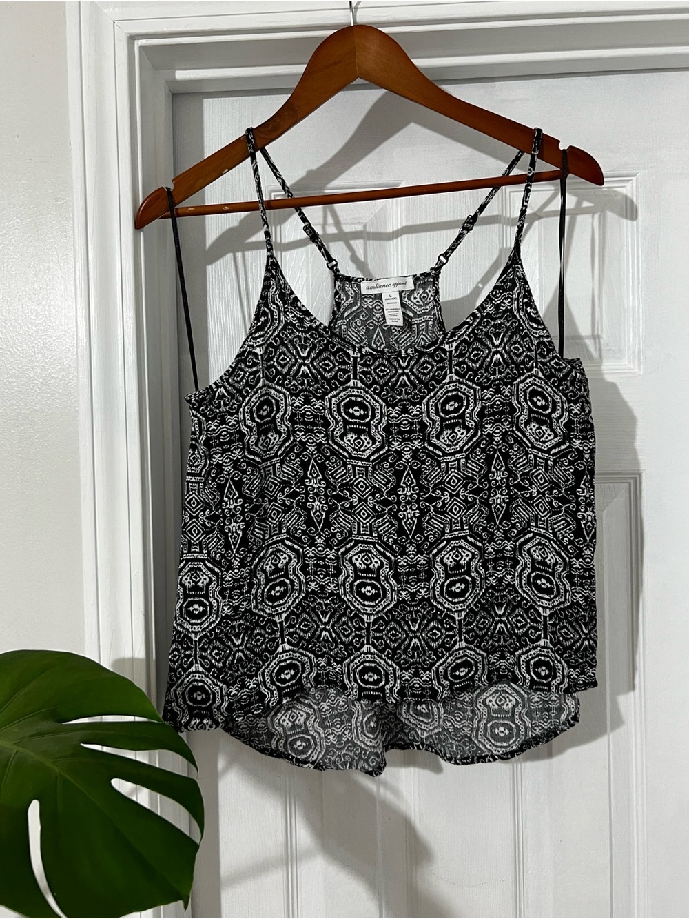 Ambiance Black & White Geometric Print Camisole Top
